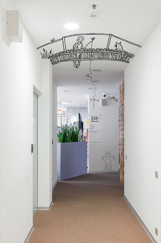 yandex office navigation employees at work 04